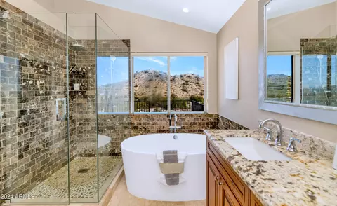 Bath - 2538 E Desert Willow Dr, Phoenix, AZ 85048 photo 3 of 4