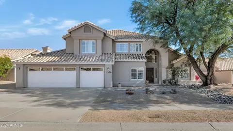 Exterior - 2538 E Desert Willow Dr, Phoenix, AZ 85048 photo 1 of 18