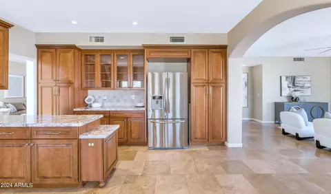 Kitchen - 2538 E Desert Willow Dr, Phoenix, AZ 85048 photo 3 of 3