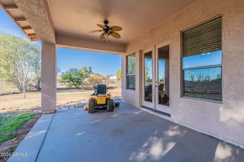 Exterior - 641 E Del Rio St, Gilbert, AZ 85295 photo 12 of 19
