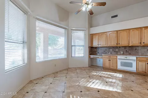 Kitchen - 641 E Del Rio St, Gilbert, AZ 85295 photo 3 of 11