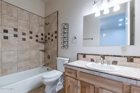 Bath - 641 E Del Rio St, Gilbert, AZ 85295 photo 6 of 6