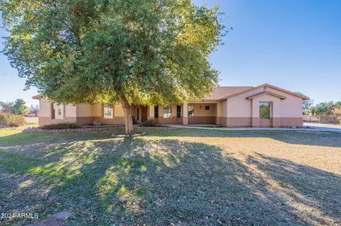 641 E Del Rio St, Gilbert, AZ 85295