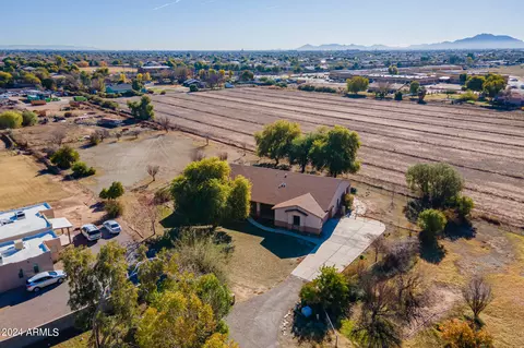 View/Area - 641 E Del Rio St, Gilbert, AZ 85295 photo 4 of 12