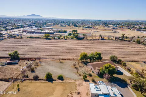 View/Area - 641 E Del Rio St, Gilbert, AZ 85295 photo 11 of 12