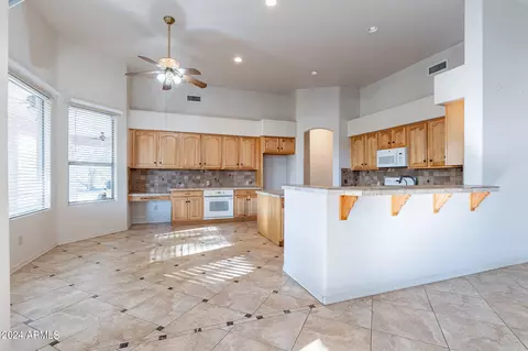 Kitchen - 641 E Del Rio St, Gilbert, AZ 85295 photo 1 of 11