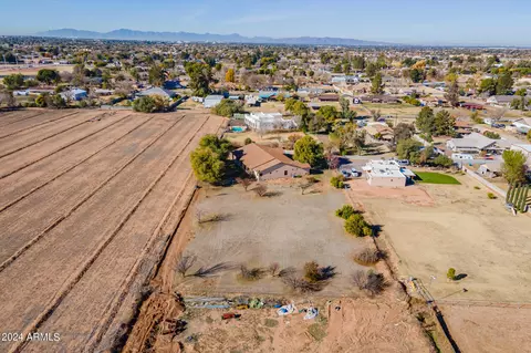 View/Area - 641 E Del Rio St, Gilbert, AZ 85295 photo 9 of 12