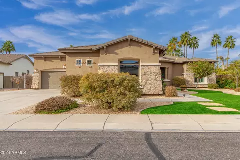 5552 S Mesquite Grove Way, Chandler, AZ 85249
