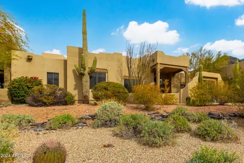 5840 E Sentinel Rock Rd, Cave Creek, AZ 85331