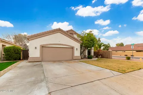930 S Silverado St, Gilbert, AZ 85296 photo 8