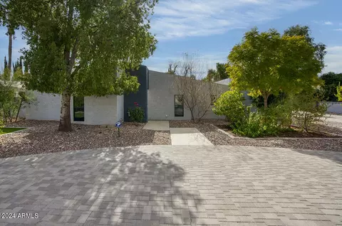 2925 E Clarendon Ave, Phoenix, AZ 85016