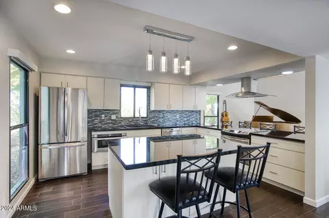 2925 E Clarendon Ave, Phoenix, AZ 85016 photo 12
