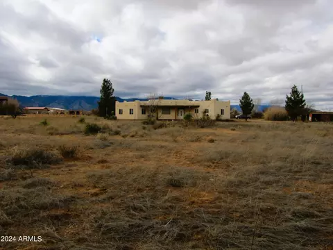 10248 E Cloudcroft Dr, Hereford, AZ 85615 photo 2