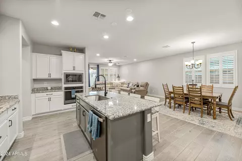 9919 E Radioactive Dr, Mesa, AZ 85212 photo 5