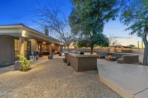 20240 W Hunter Dr, Wittmann, AZ 85361