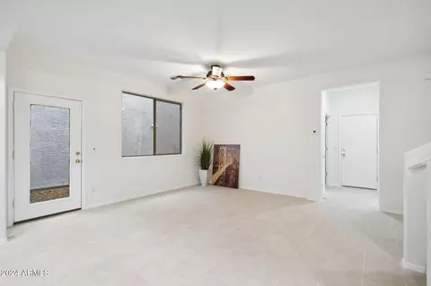 3872 E Santa Fe Ln, Gilbert, AZ 85297 photo 7