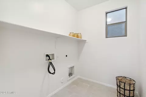 3872 E Santa Fe Ln, Gilbert, AZ 85297 photo 9