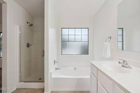 3872 E Santa Fe Ln, Gilbert, AZ 85297 photo 12