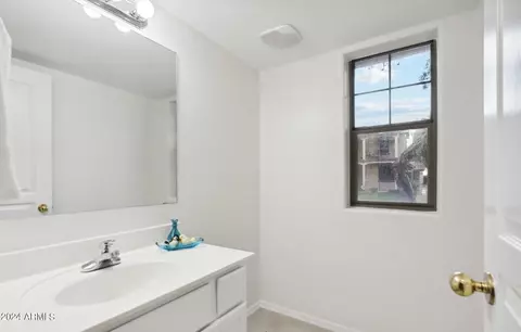 3872 E Santa Fe Ln, Gilbert, AZ 85297 photo 8