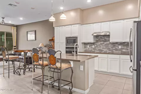 15550 S 5th Ave #263, Phoenix, AZ 85045
