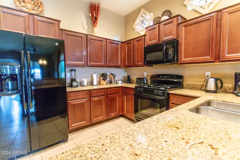 Kitchen - 6202 E Mckellips Rd #145, Mesa, AZ 85215 photo 2 of 5
