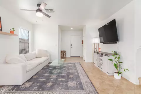6410 W Harwell Rd, Laveen, AZ 85339