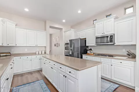 Kitchen - 3128 E Ironside Ct, Gilbert, AZ 85298 photo 2 of 6