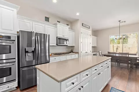 Kitchen - 3128 E Ironside Ct, Gilbert, AZ 85298 photo 6 of 6