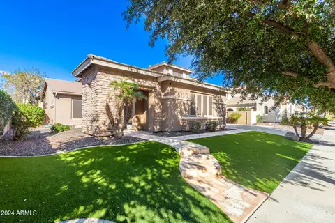 Exterior - 3128 E Ironside Ct, Gilbert, AZ 85298 photo 3 of 9