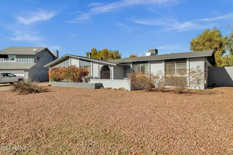4636 W Michelle Dr, Glendale, AZ 85308