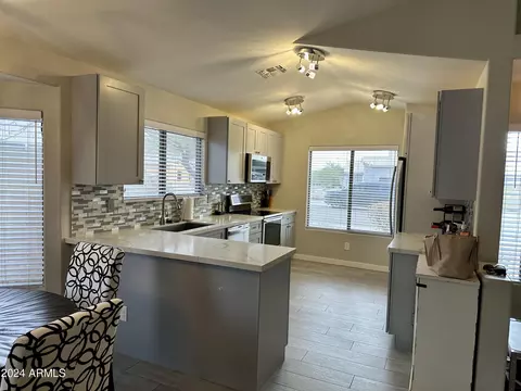 2160 E Creedance Blvd, Phoenix, AZ 85024 photo 9