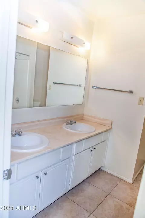 1906 E Meadow Dr, Tempe, AZ 85282 photo 14
