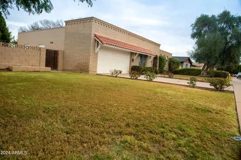 1906 E Meadow Dr, Tempe, AZ 85282 photo 4