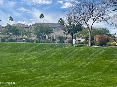 Exterior - 240 W Fellars Dr, Phoenix, AZ 85023 photo 12 of 12