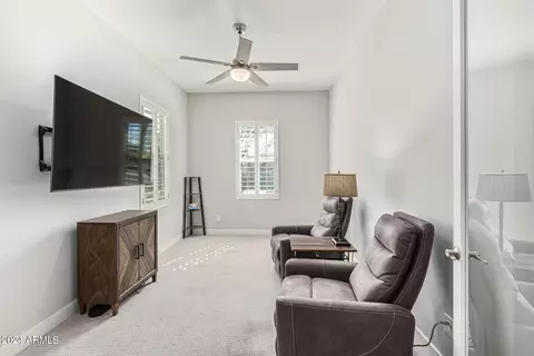 Living - 240 W Fellars Dr, Phoenix, AZ 85023 photo 5 of 9