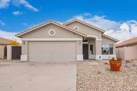 5737 E Garnet Ave, Mesa, AZ 85206