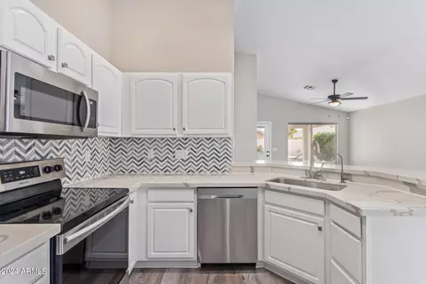 5737 E Garnet Ave, Mesa, AZ 85206 photo 8