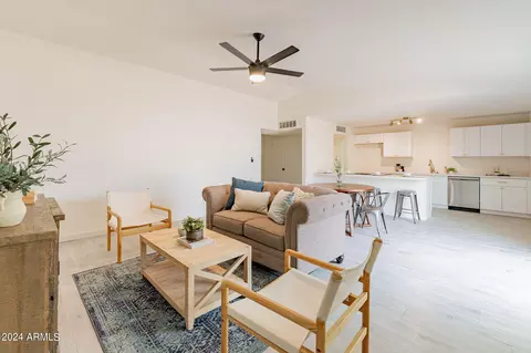 6810 W Palm Ln, Phoenix, AZ 85035
