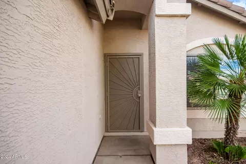 1045 E Yuma Ave, Apache Junction, AZ 85119 photo 7