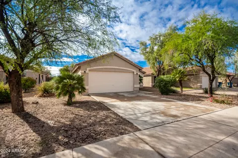 1045 E Yuma Ave, Apache Junction, AZ 85119 photo 3