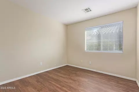 1045 E Yuma Ave, Apache Junction, AZ 85119 photo 17