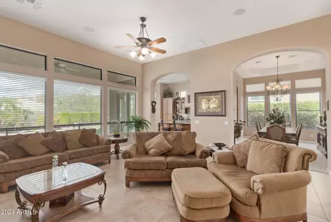 8128 E Sugarloaf Cir, Mesa, AZ 85207 photo 8