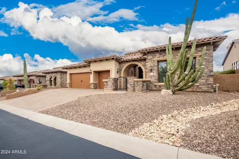 8128 E Sugarloaf Cir, Mesa, AZ 85207 photo 3