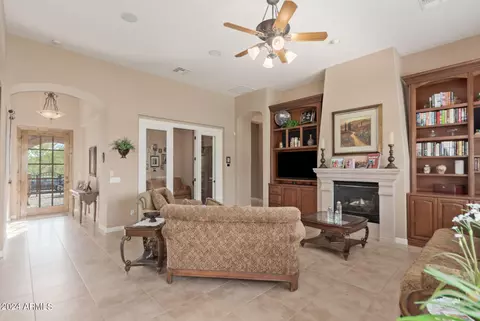 8128 E Sugarloaf Cir, Mesa, AZ 85207 photo 9