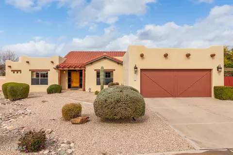 2324 N Khalil Cir, Mesa, AZ 85201