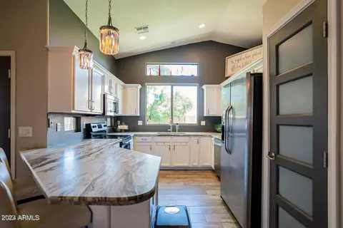 4011 E Agave Rd, Phoenix, AZ 85044 photo 3