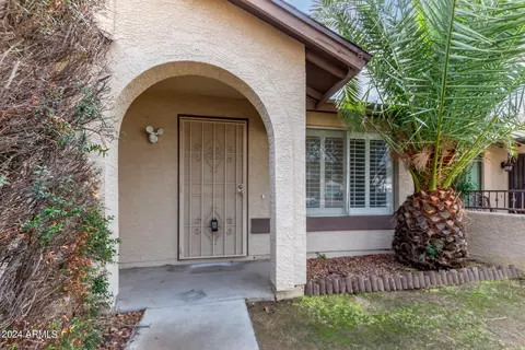 1647 E Beverly Ln, Phoenix, AZ 85022 photo 6