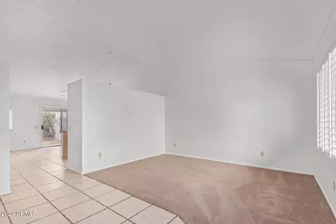1647 E Beverly Ln, Phoenix, AZ 85022 photo 8
