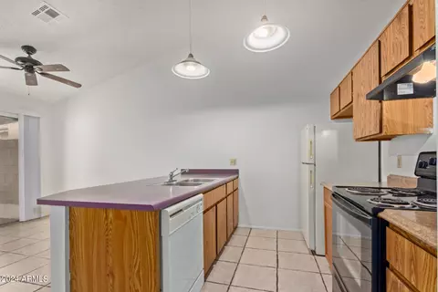 1647 E Beverly Ln, Phoenix, AZ 85022 photo 16