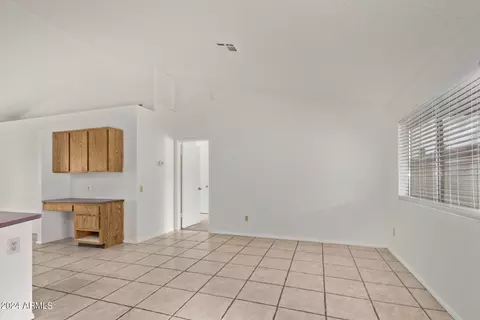 1647 E Beverly Ln, Phoenix, AZ 85022 photo 14